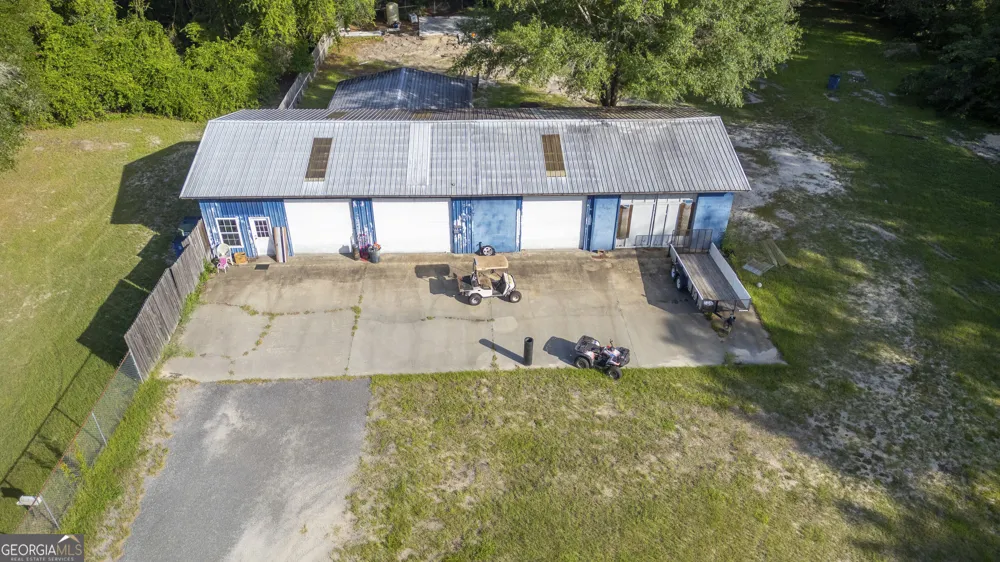 1526 Rayonier RD Jesup, GA 31545