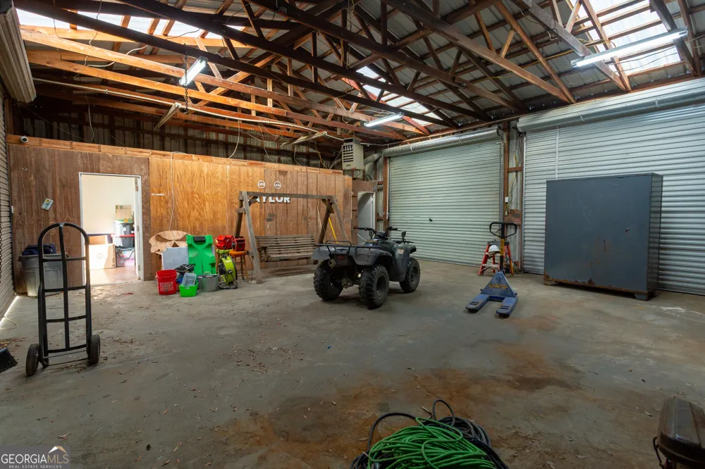 1526 Rayonier RD Jesup, GA 31545
