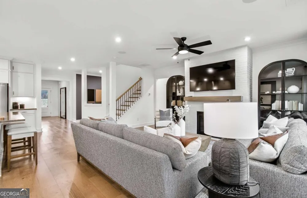 4751 Wilderness TRL Flowery Branch, GA 30542