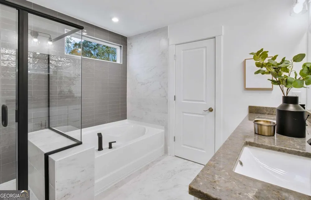 4751 Wilderness TRL Flowery Branch, GA 30542