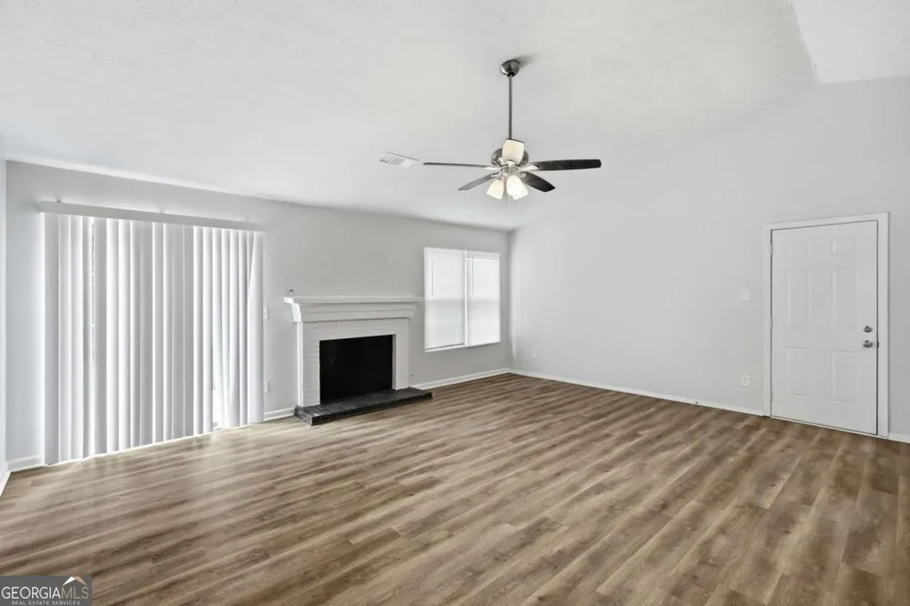 1193 Harvest Dale CT Stone Mountain, GA 30088