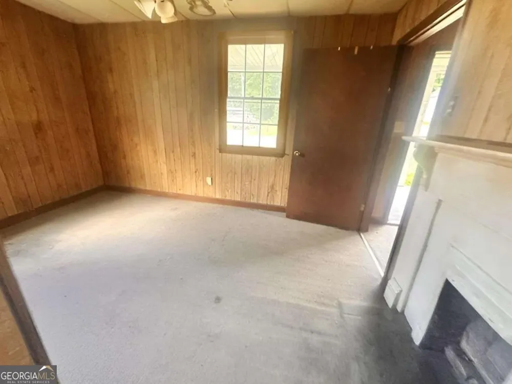 54 Bleachery ST Griffin, GA 30223