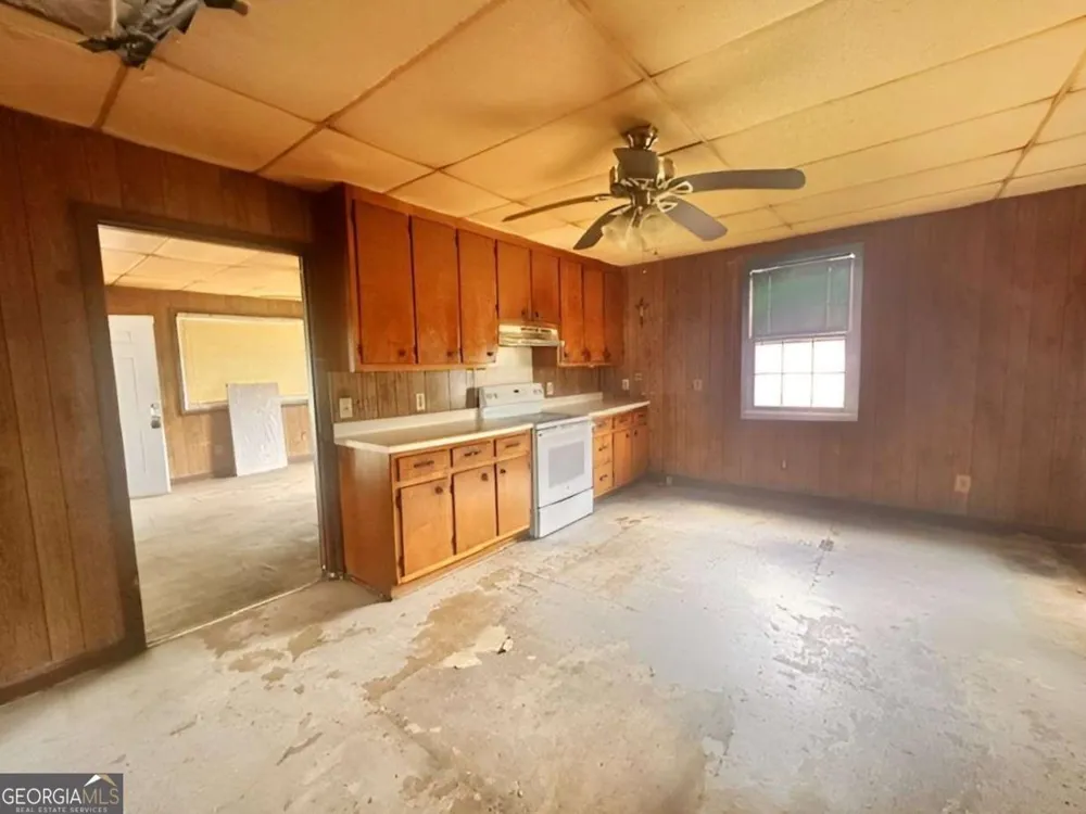 54 Bleachery ST Griffin, GA 30223
