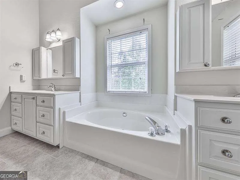 333 Stable Gate DR Blairsville, GA 30512