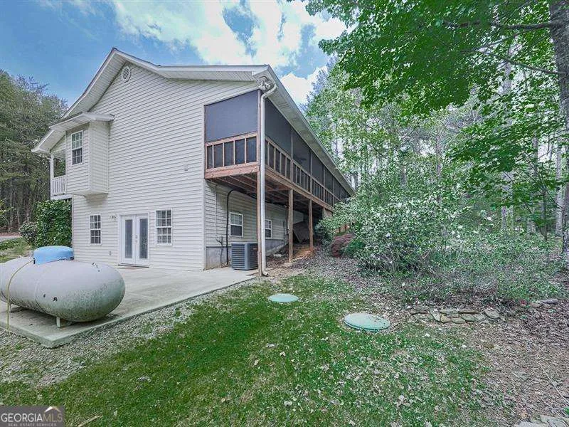 333 Stable Gate DR Blairsville, GA 30512