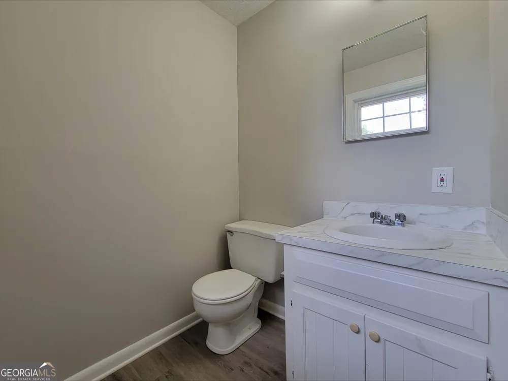 858 Pine Shadow LN Winder, GA 30680