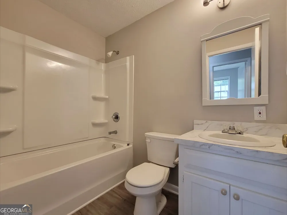 858 Pine Shadow LN Winder, GA 30680