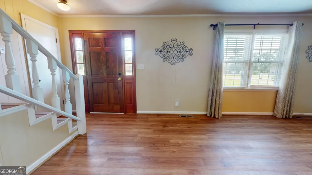122 Wanda LN Swainsboro, GA 30401
