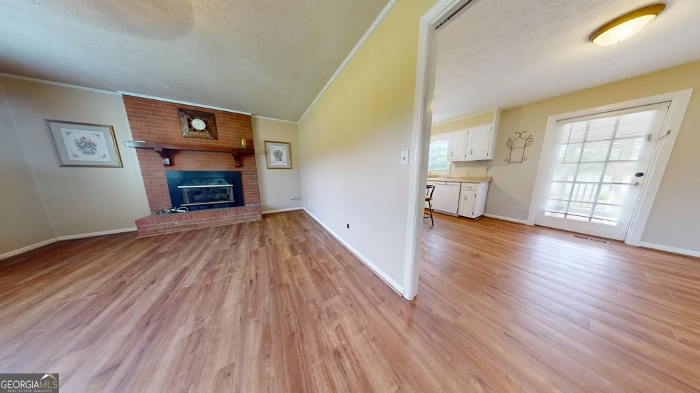122 Wanda LN Swainsboro, GA 30401