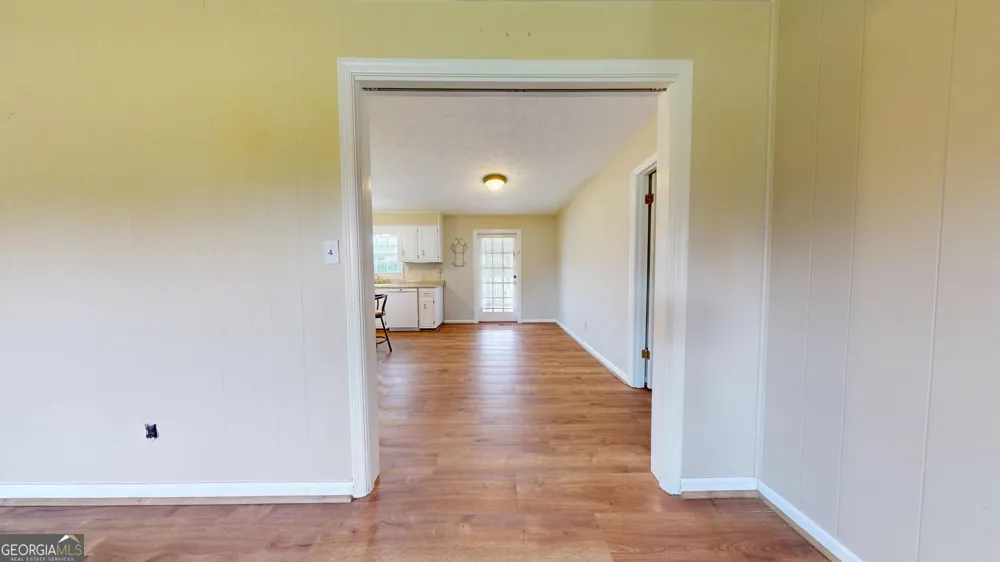122 Wanda LN Swainsboro, GA 30401