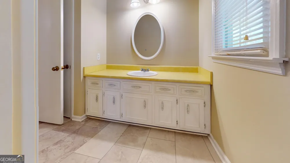 122 Wanda LN Swainsboro, GA 30401