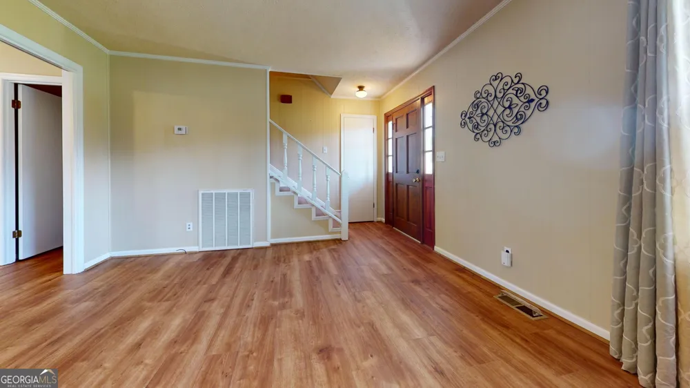 122 Wanda LN Swainsboro, GA 30401