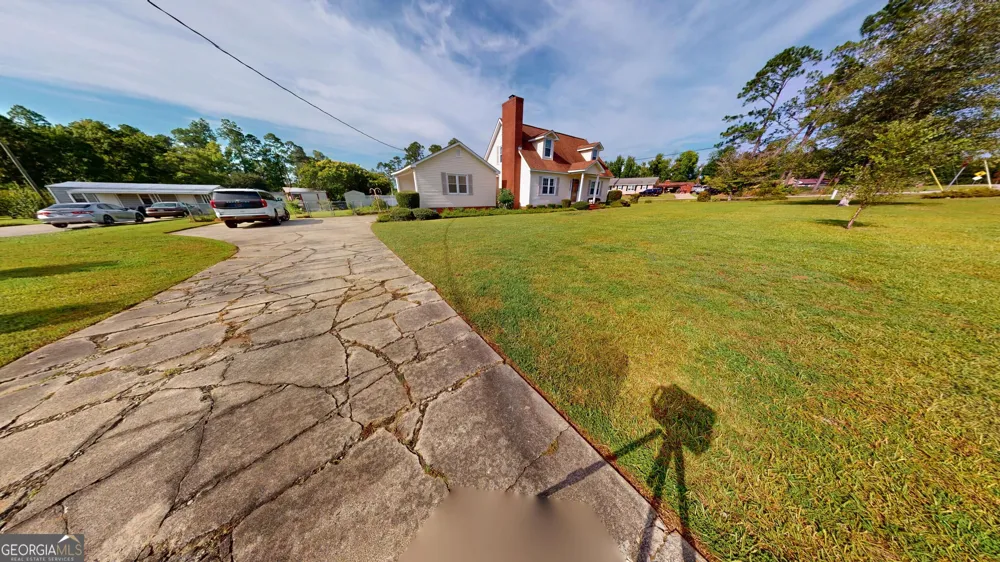 122 Wanda LN Swainsboro, GA 30401