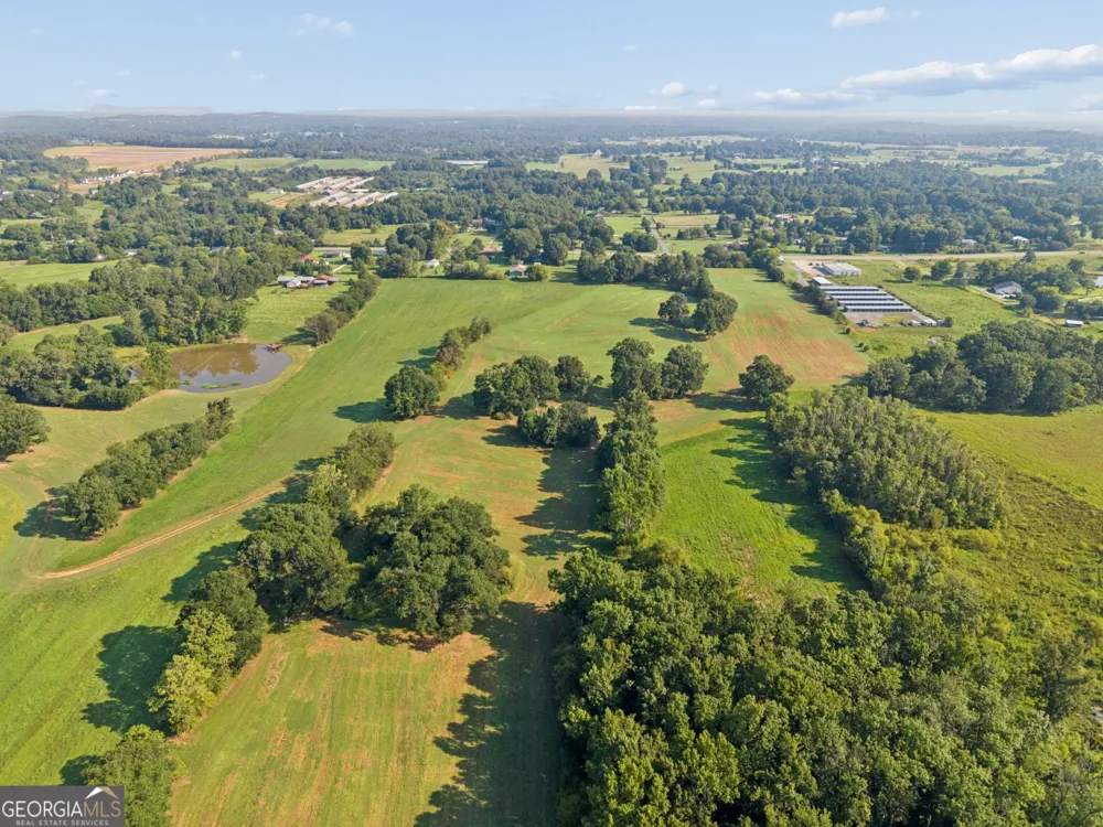 6873 Fairmount HWY SE Calhoun, GA 30701