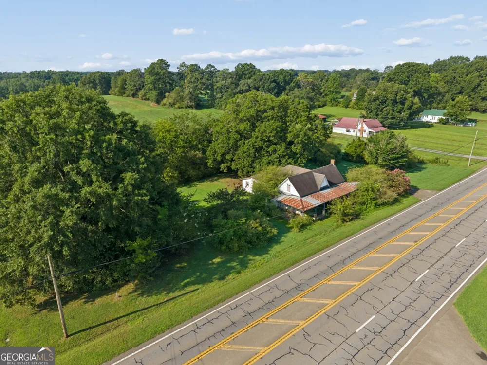 6873 Fairmount HWY SE Calhoun, GA 30701