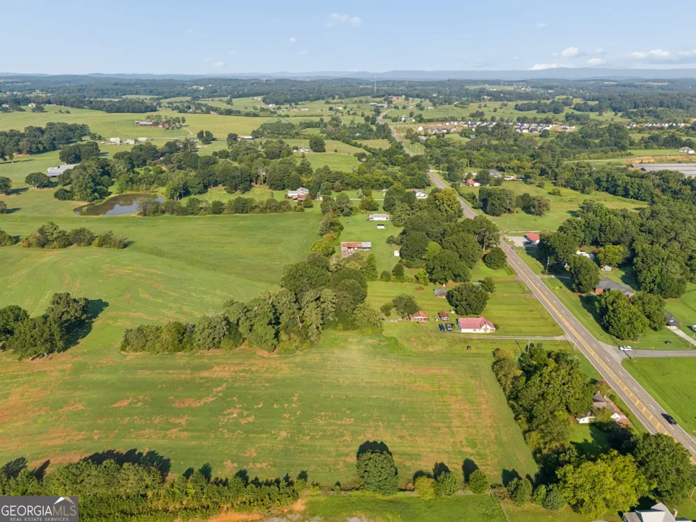 6873 Fairmount HWY SE Calhoun, GA 30701