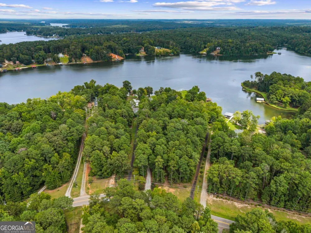 364 S Steel Bridge RD Eatonton, GA 31024