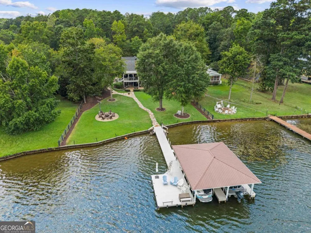 364 S Steel Bridge RD Eatonton, GA 31024
