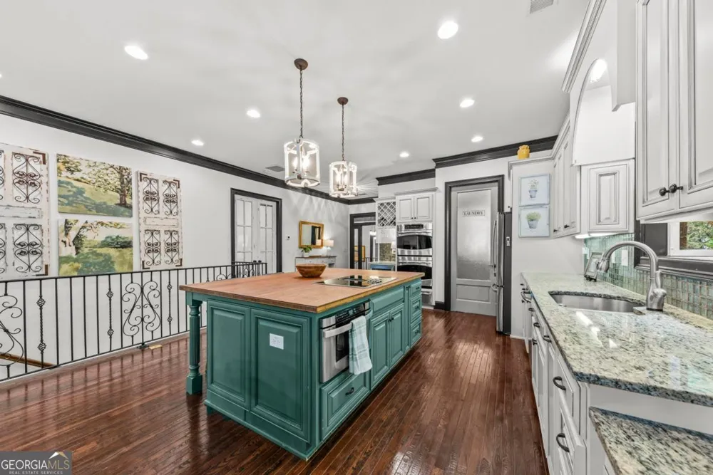 364 S Steel Bridge RD Eatonton, GA 31024