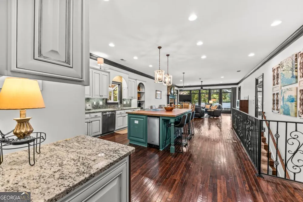 364 S Steel Bridge RD Eatonton, GA 31024