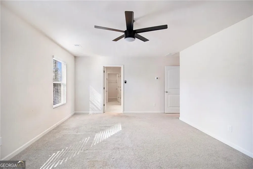1083 Shadow Glen DR Fairburn, GA 30213