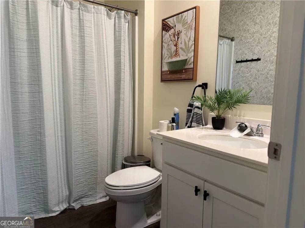 1083 Shadow Glen DR Fairburn, GA 30213