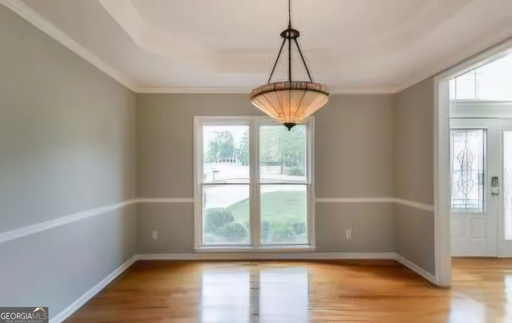 1714 Lake Heights CIR Dacula, GA 30019