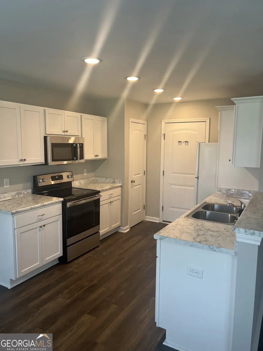216 Evans TER Statesboro, GA 30458