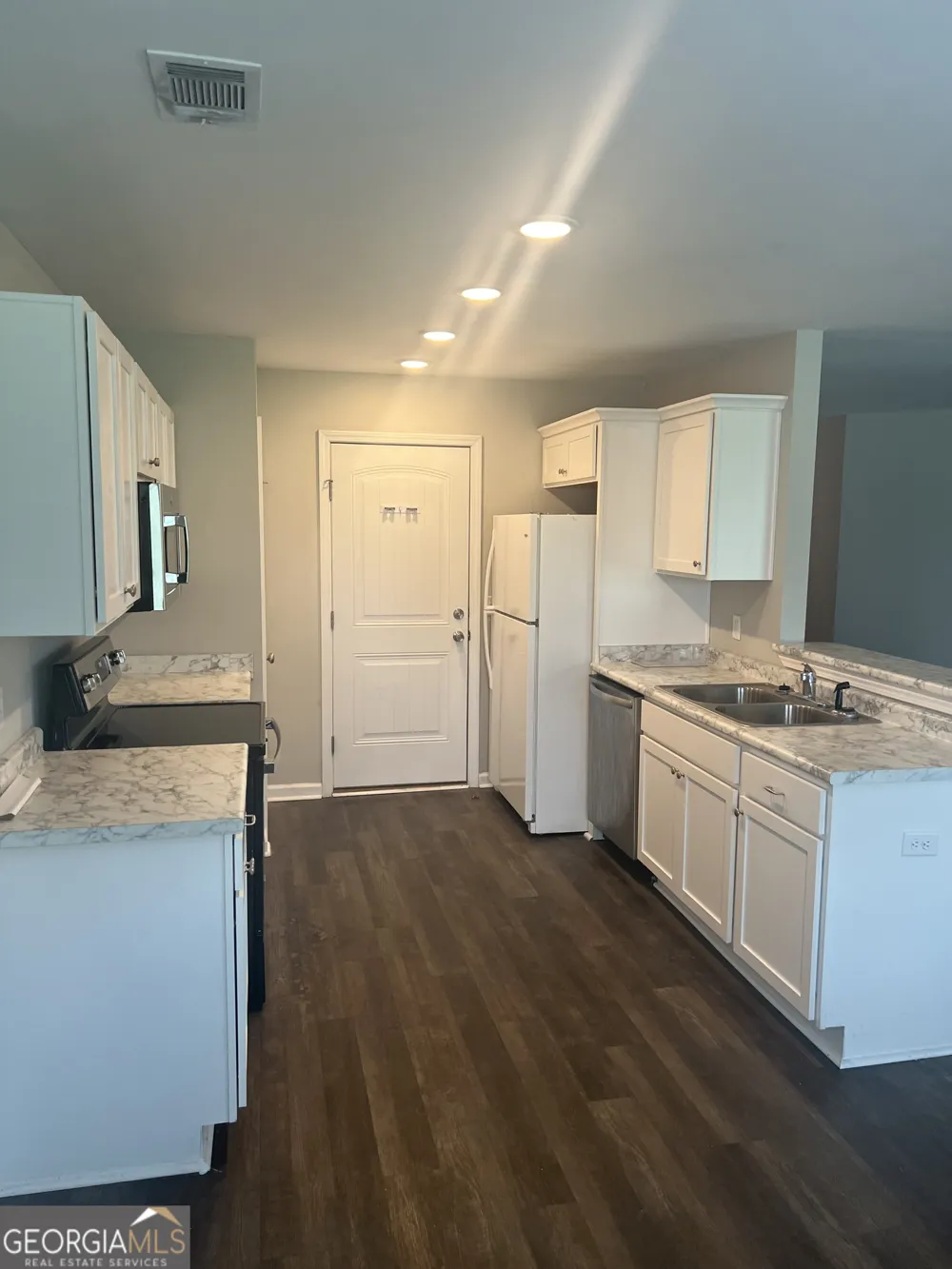 216 Evans TER Statesboro, GA 30458