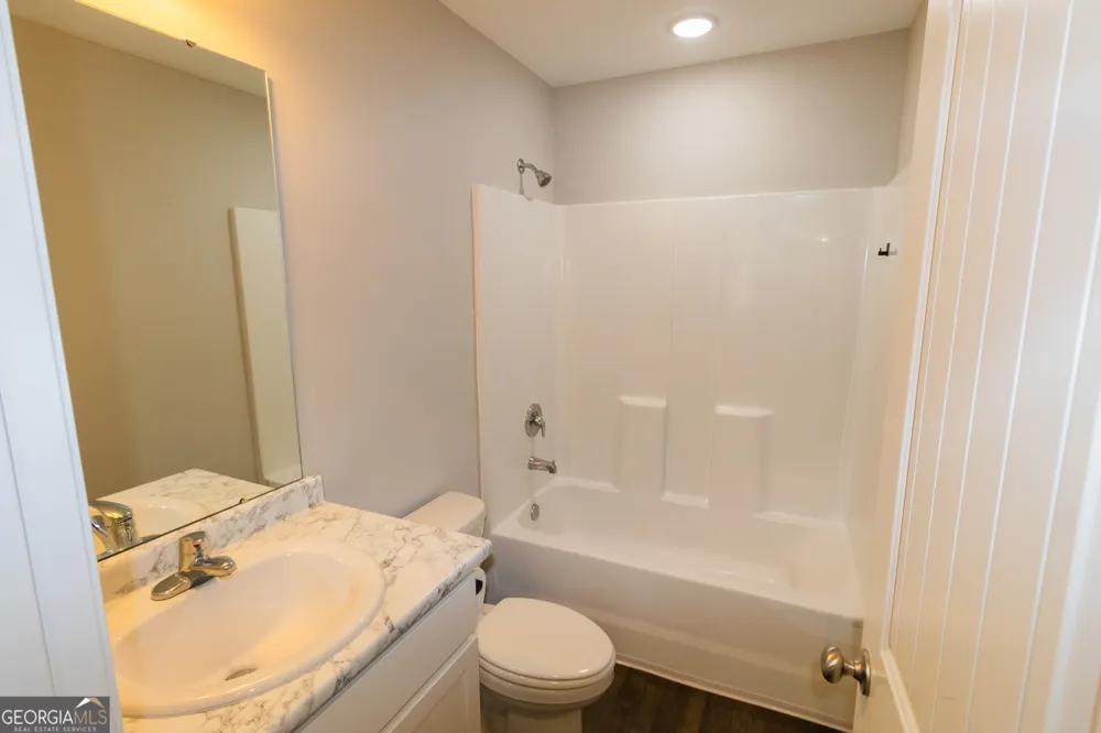 216 Evans TER Statesboro, GA 30458