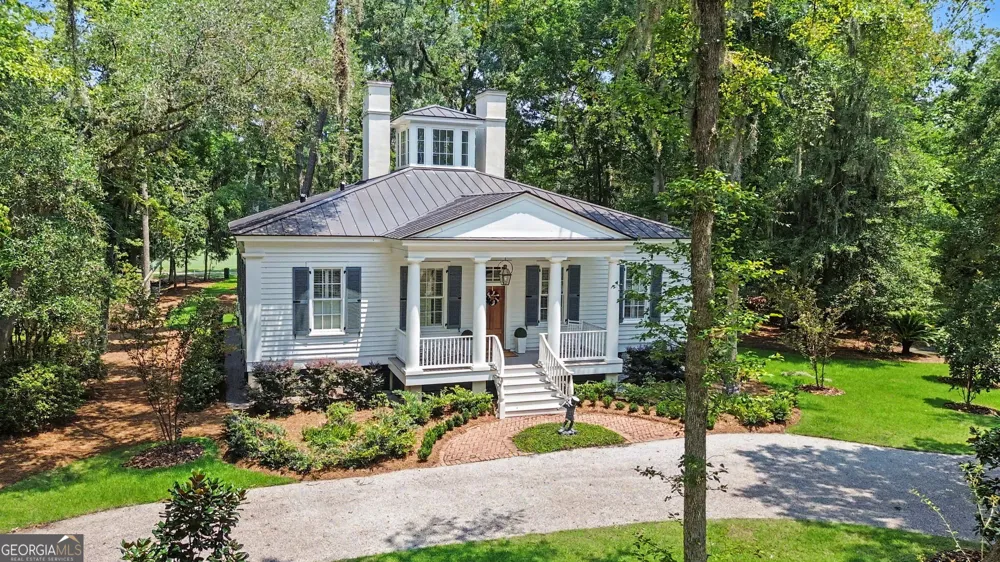 192 Myrtle Grove LN Richmond Hill, GA 31324
