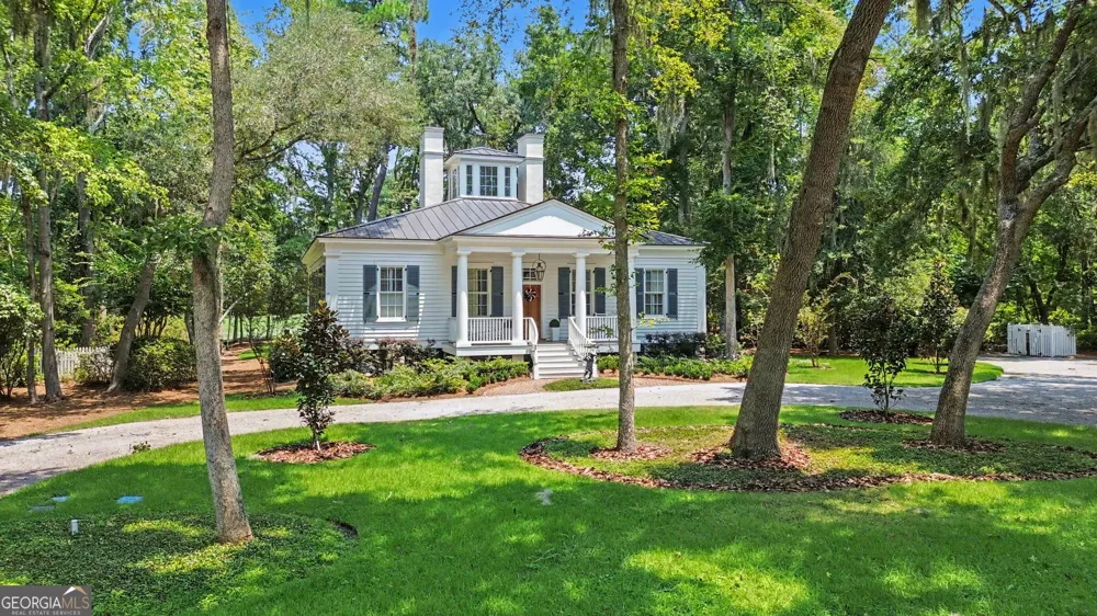 192 Myrtle Grove LN Richmond Hill, GA 31324