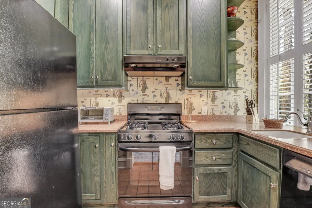 192 Myrtle Grove LN Richmond Hill, GA 31324