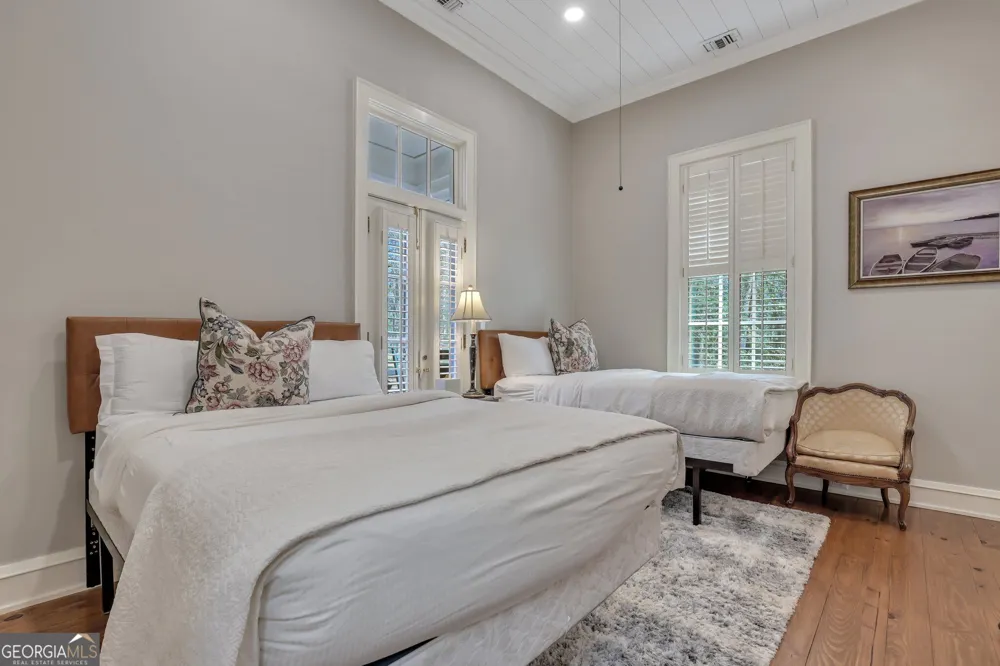 192 Myrtle Grove LN Richmond Hill, GA 31324