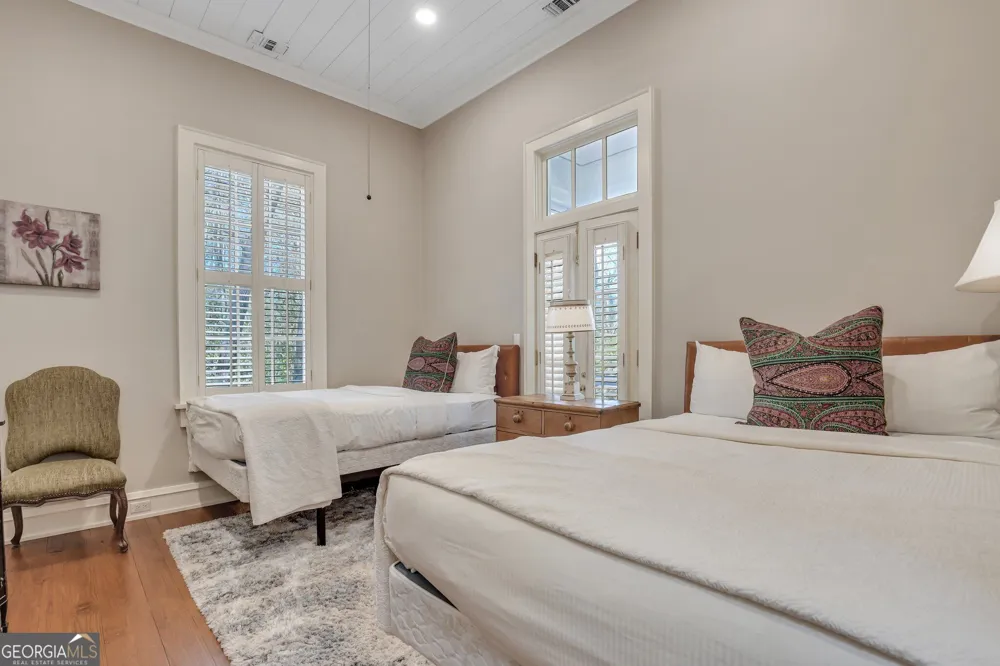 192 Myrtle Grove LN Richmond Hill, GA 31324