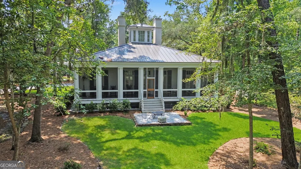 192 Myrtle Grove LN Richmond Hill, GA 31324