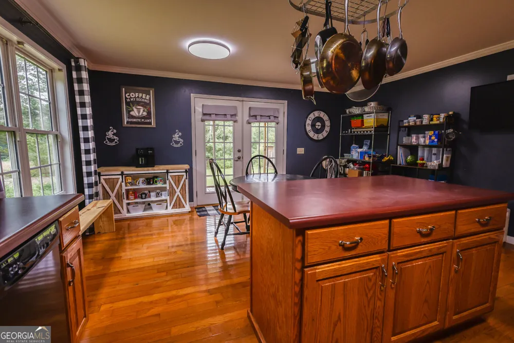221 Chigger Ridge RD Carnesville, GA 30521