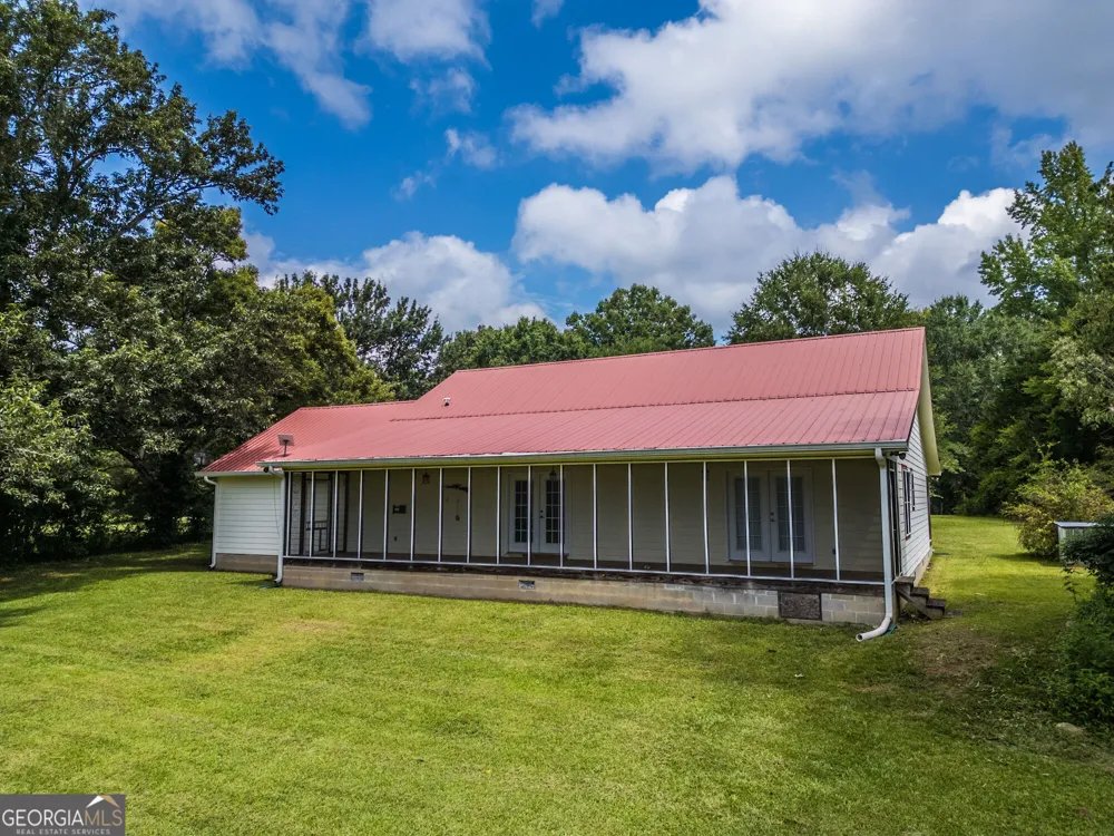 221 Chigger Ridge RD Carnesville, GA 30521