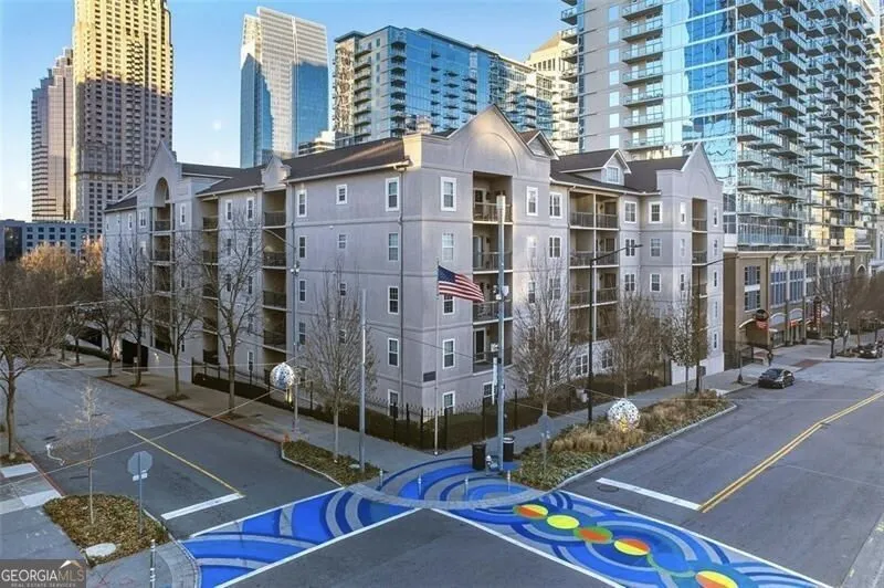 1074 Peachtree WALK NE Atlanta, GA 30309