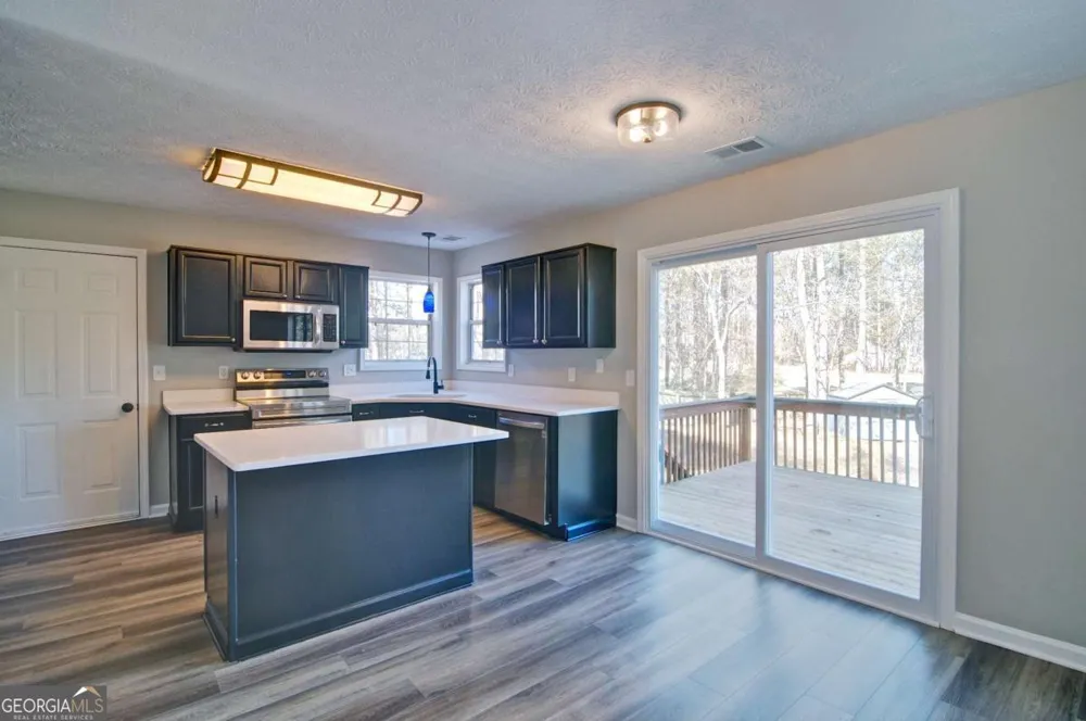 22 Fallow LN Acworth, GA 30101
