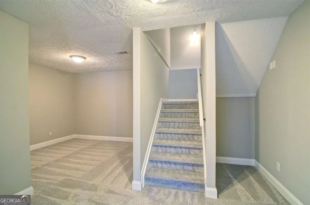 22 Fallow LN Acworth, GA 30101