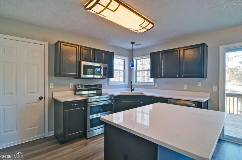22 Fallow LN Acworth, GA 30101
