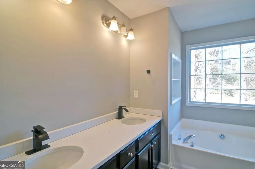 22 Fallow LN Acworth, GA 30101
