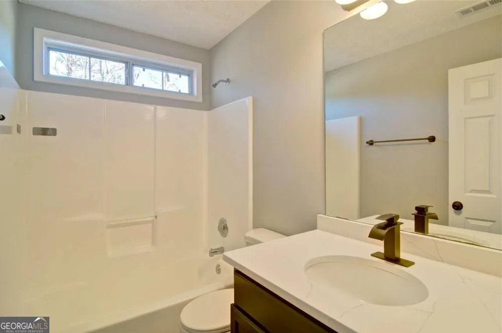 22 Fallow LN Acworth, GA 30101