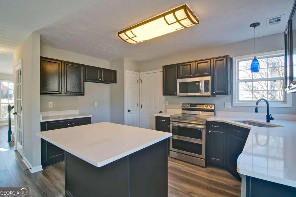 22 Fallow LN Acworth, GA 30101