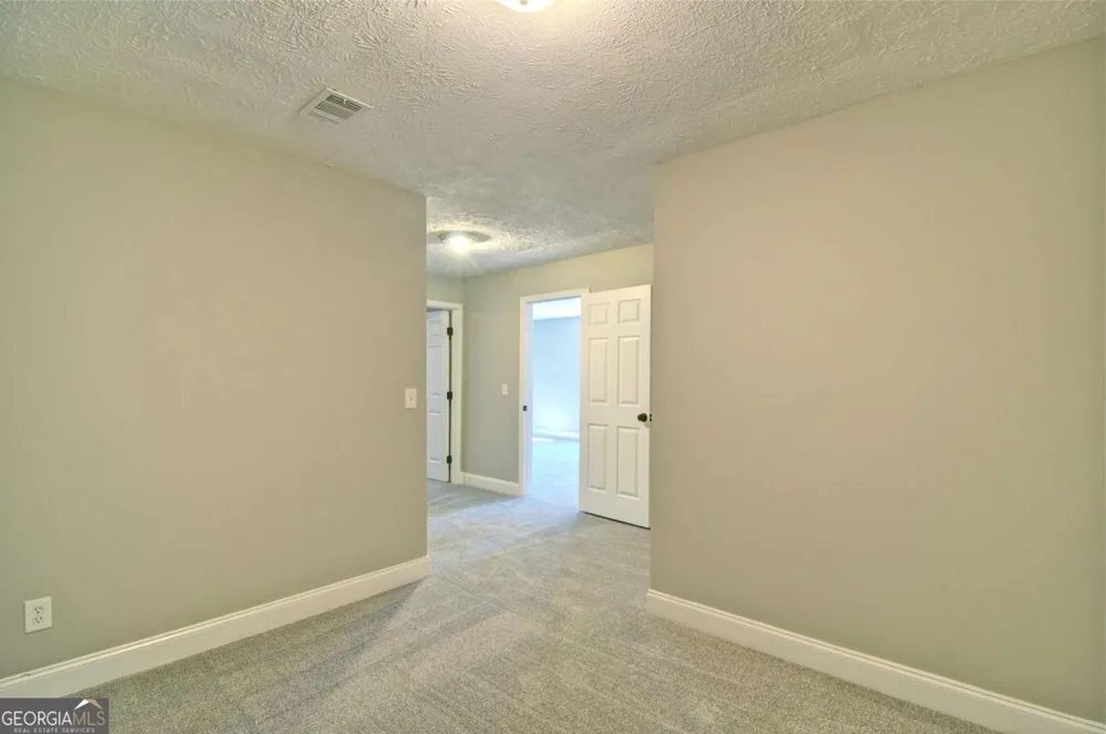 22 Fallow LN Acworth, GA 30101