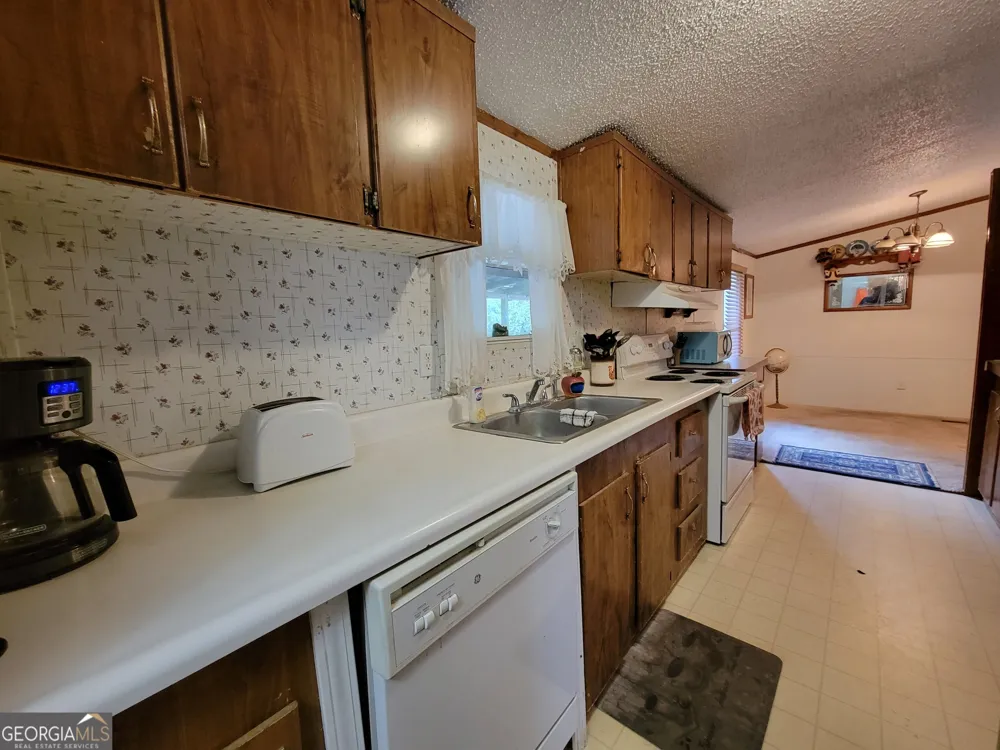 2604 River Bend RD Statesboro, GA 30461