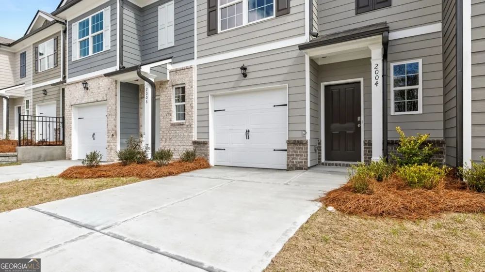 2004 Roseleigh DR Douglasville, GA 30134