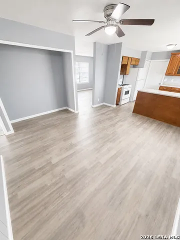 6103 VISTA VALLEY DR San Antonio, TX 78242