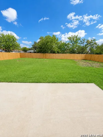 6103 VISTA VALLEY DR San Antonio, TX 78242